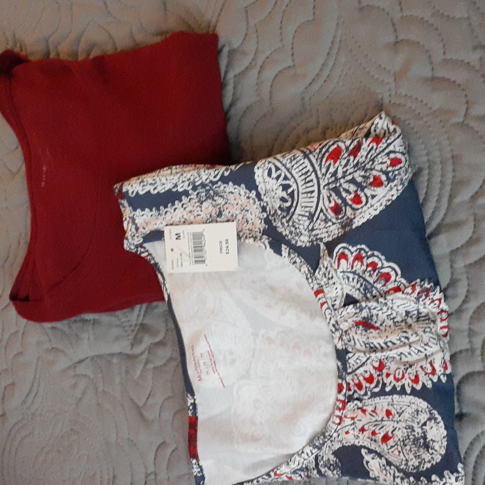 2 maternity tops